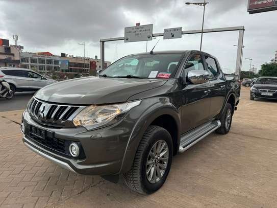 MITSUBISHI L200 2017 image 6