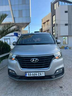 LOCATION HYUNDAI STAREX 9 PLACES AVEC CHAUFFEUR image 8