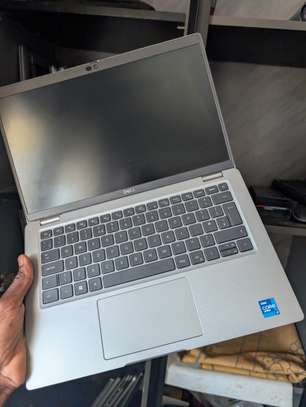 Dell i7 11th / 512gb / 16gb ram / 5240 Ordinateur portable image 2