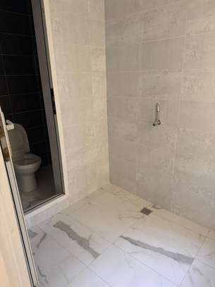 Appartement joli et moderne image 3