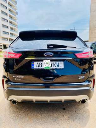 LOCATION FORD EDGE TITANIUM 4 CYLINDRES image 7