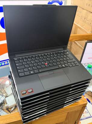 Lenevo Think Pad E14 Gen 7 512/16 2026 image 4