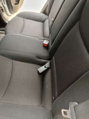 Hyundai Elantra 2016 image 3