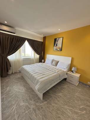 Appartement F3 meublé à louer à Dakar plateau image 11