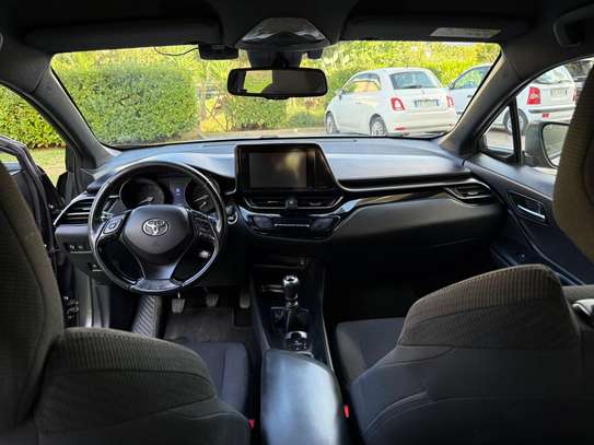 TOYOTA CHR  2018 image 4