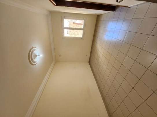 Appartement de 3 chambres et salon  à Mermoz image 8