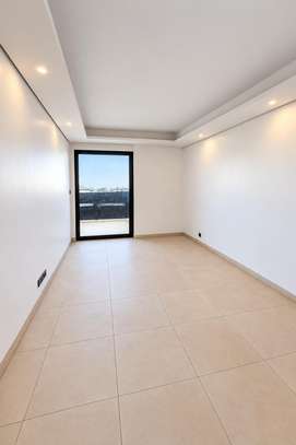 Appartement F5 en ville avenue djily mbaye vue sur mer image 4