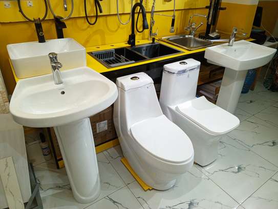 Ensemble chaise anglaise et Lavabo complet image 6