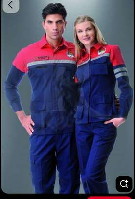 Tenues et gilets de travail image 4