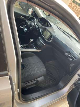 Peugeot 308 image 4