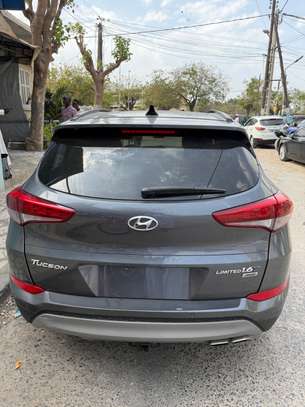 Hyundai Tucson limited 2017 image 6