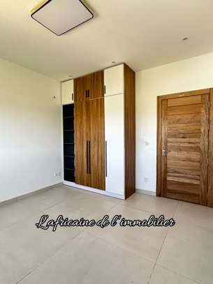 À louer – Superbe appartement F4 vue/mer à Yoff Océan image 11