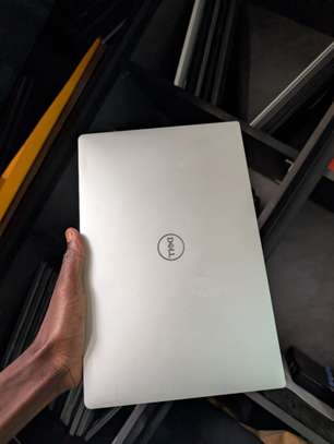 Dell xps i7 10th gen/ 16gb ram image 3