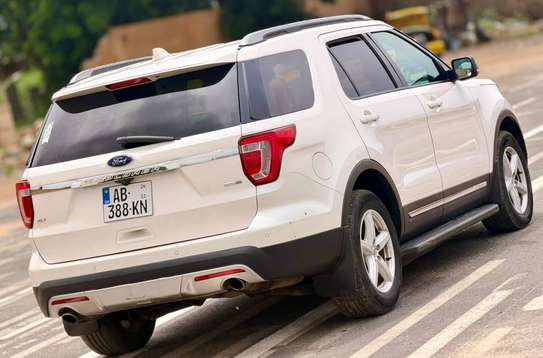 FORD EXPLORER XLT AWD 2017 image 6