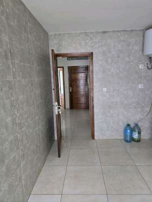 Bel appartement F3 a louer a Mamelles image 4