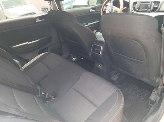 Kia sportage essence automatique image 5