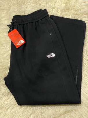 Adidas pantalon jogging noir confortable et moderne image 5