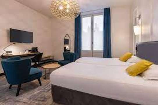 Chambre et studio meublés climatisés à louer par jours image 5