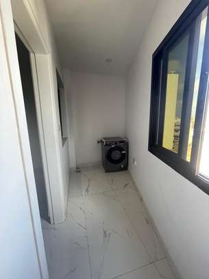 F4 à vendre Almadies recasement 184 m² image 10