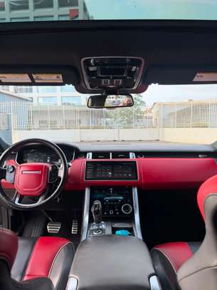 Range Rover sport svr image 11