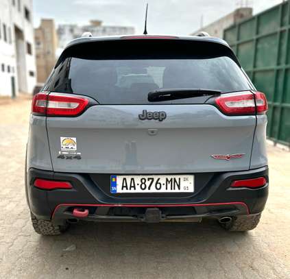 Jeep cherockee trailhawk image 2