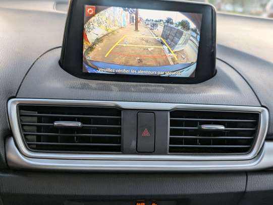 Mazda 3 2018 image 8