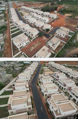 Villa 215 m2 à vendre a Rufisque cité du jardin Kalia image 3