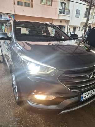 Hyundai Santafe 2016 image 4