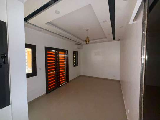 VILLA R+1 A LOUER  CITE  HORIZON image 2