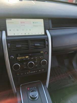 Land Rover Discovery 2017 image 5