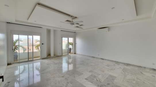 Bel appartement aux Mamelles (Cité Cheikh Amar) image 6