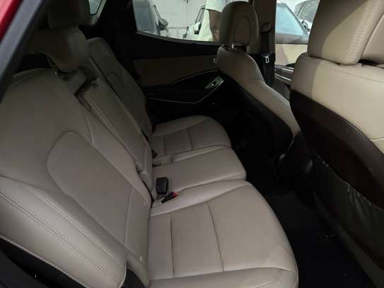 Hyundai Santafé ultimate 2018 image 9