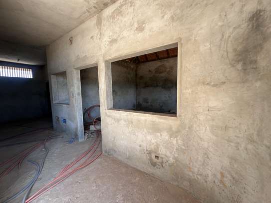 Maison R+3 à vendre à Ndiakhirate image 11