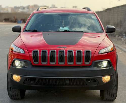 Jeep Cherokee trail walk image 2