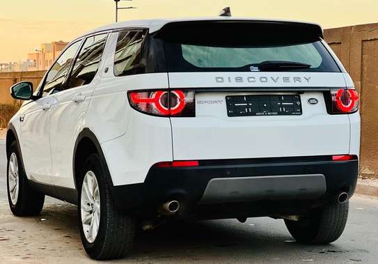 Discovery sports 2017 image 4