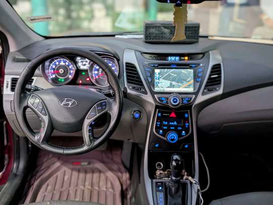 Hyundai elantra 2016 full options image 3