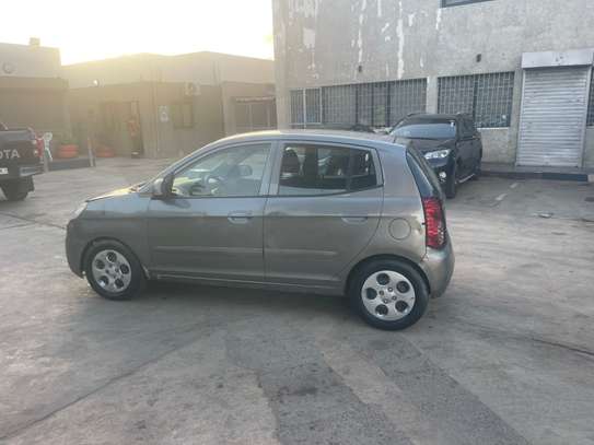 Kia picanto 2012 image 2