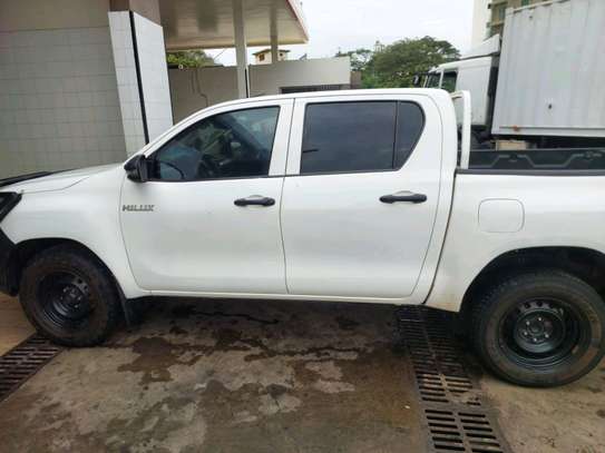 Toyota hilux a vendre image 10
