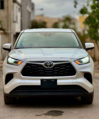 Toyota highlander 2023 4cylindre image 3