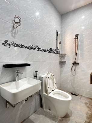 Appartement F5 à louer – Sacré-Cœur image 10