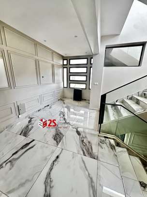 Villa R+1 à louer à la Zone de recasement image 10