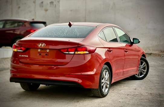 Hyundai Elantra 2017 image 10