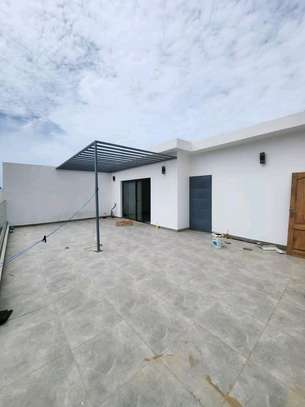 Belle villa neuve  à yoff Hangar pèlerin image 9