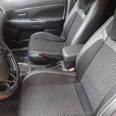 Mitsubishi outlander image 4