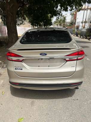 Je vend ma ford fusion 2018 automatic essence 2.5L image 8