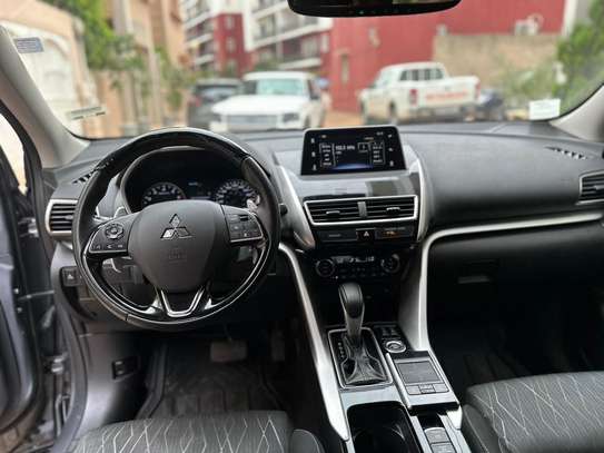 Location Mitsubishi Éclipse Cross image 9