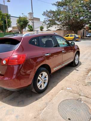 Nissan Rogue image 2