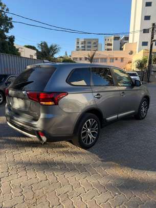 MITSUBISHI OUTLANDER 2018 image 7