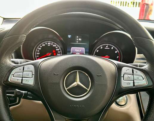 Mercedes Glc 300 image 6