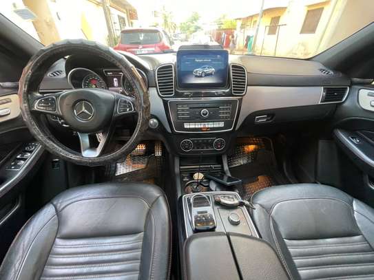 MERCEDES GLE AMG 2017 image 11